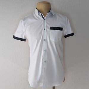 M Men's G by Guess white short sleeve button down shirt with black trim
